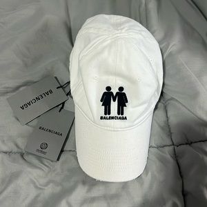 Brand new balenciaga dad hat